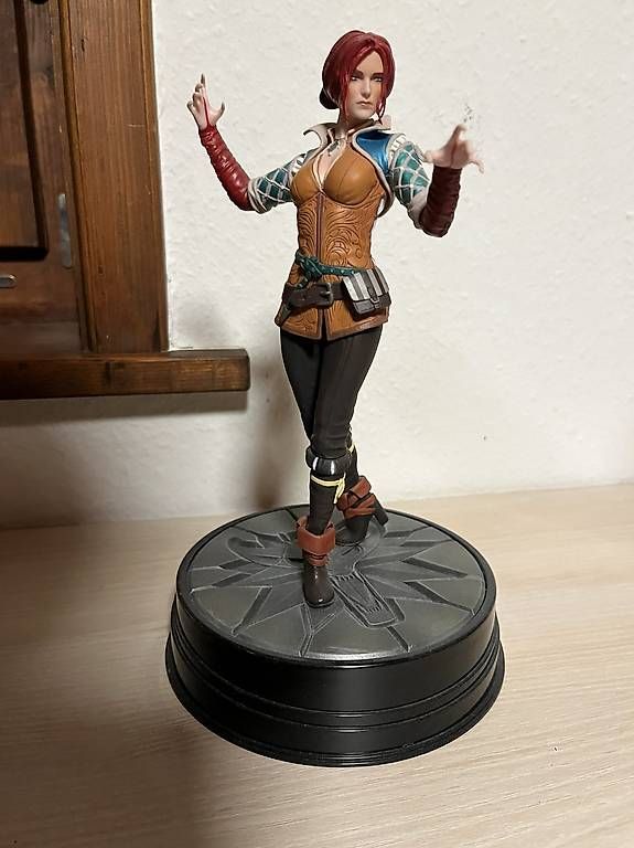 Statuette: TRISS - DARK HORSE - WITCHER 3 – Usato da Blonay venduto da rou_vr7k