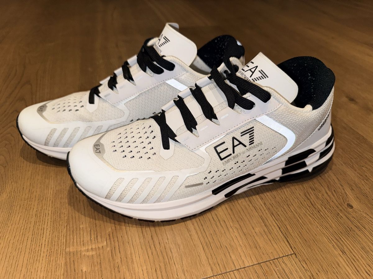 Armani Scarpe da uomo: EA7 - CRUSHER DISTANCE SNEAKER – Usato da Naters venduto da davidschgo