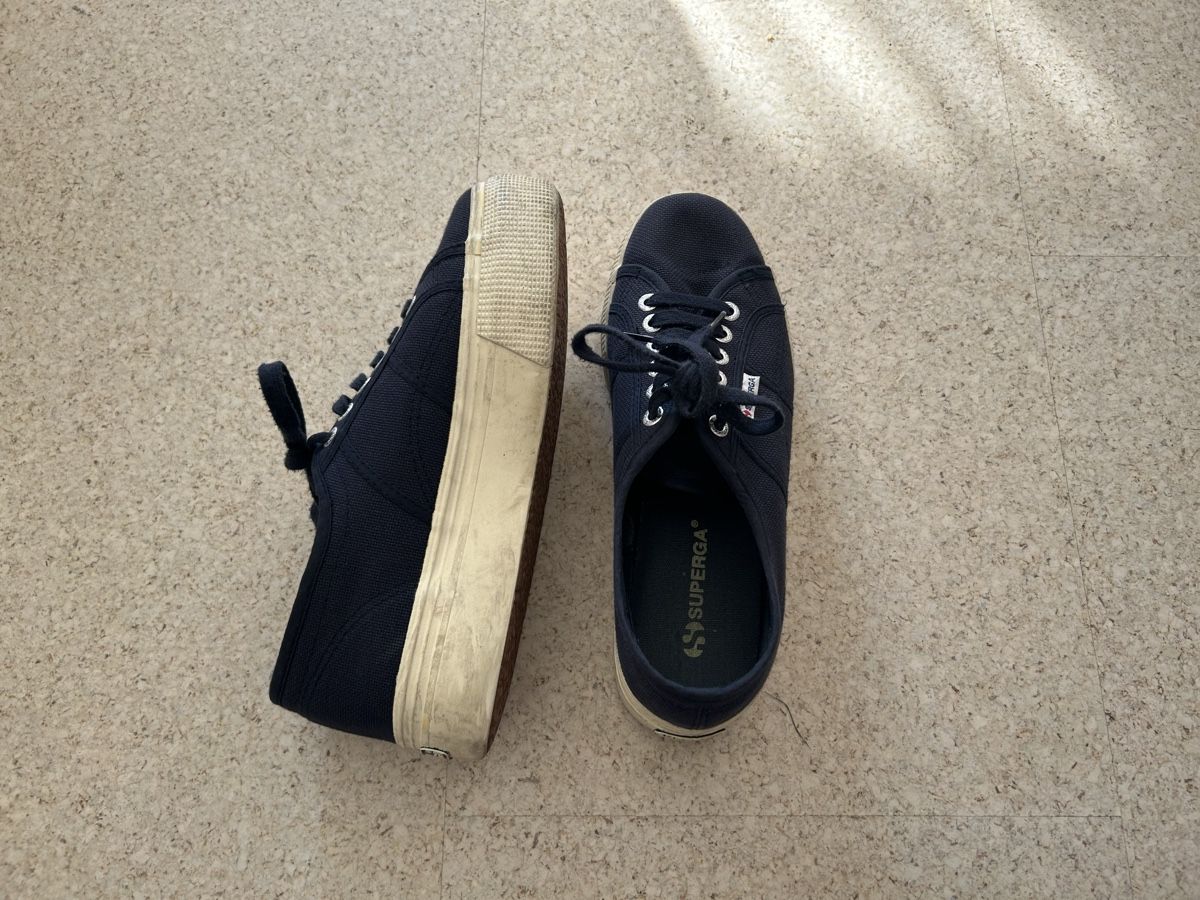 Superga Scarpe da donna: Superga 39 blue and cream - used – Usato da Oberengstringen venduto da RebiSteen 2
