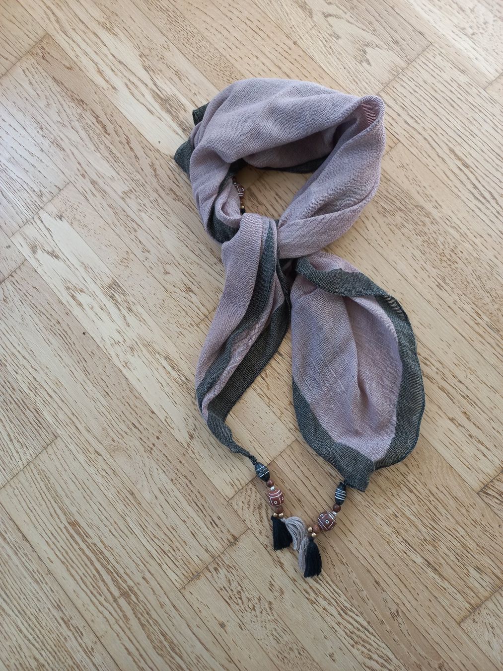 Foulards, Tücher & Schals: quadratischer Schal – Gebraucht aus Kaufdorf von EdelmannPaPrintGmbH