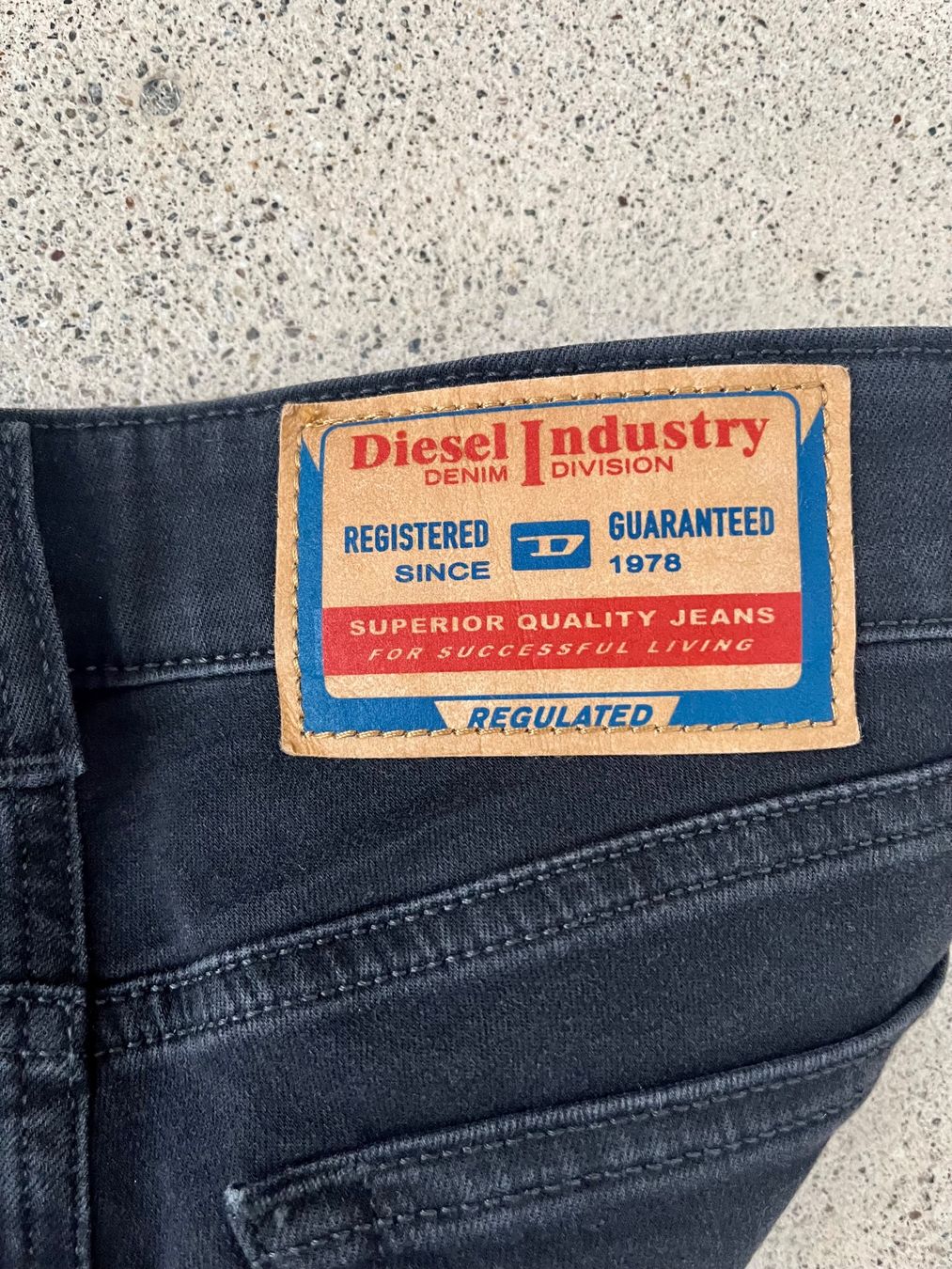 Diesel Jeans: Diesel Slandy low black size 23 Neu – Neu und originalverpackt aus Zürich von Jaskam 4