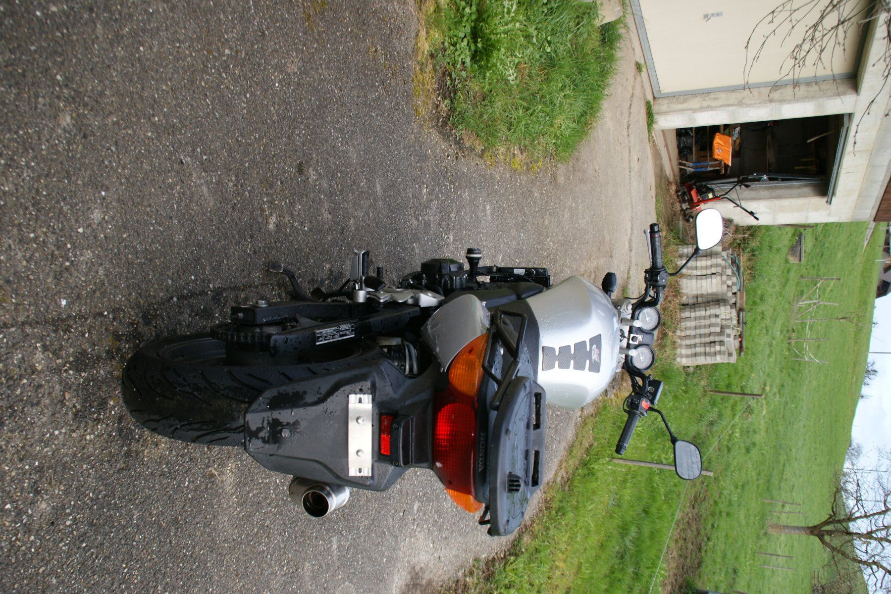 Honda Strada: Honda CBF 600 – Usato da Gettnau venduto da Cidor 3
