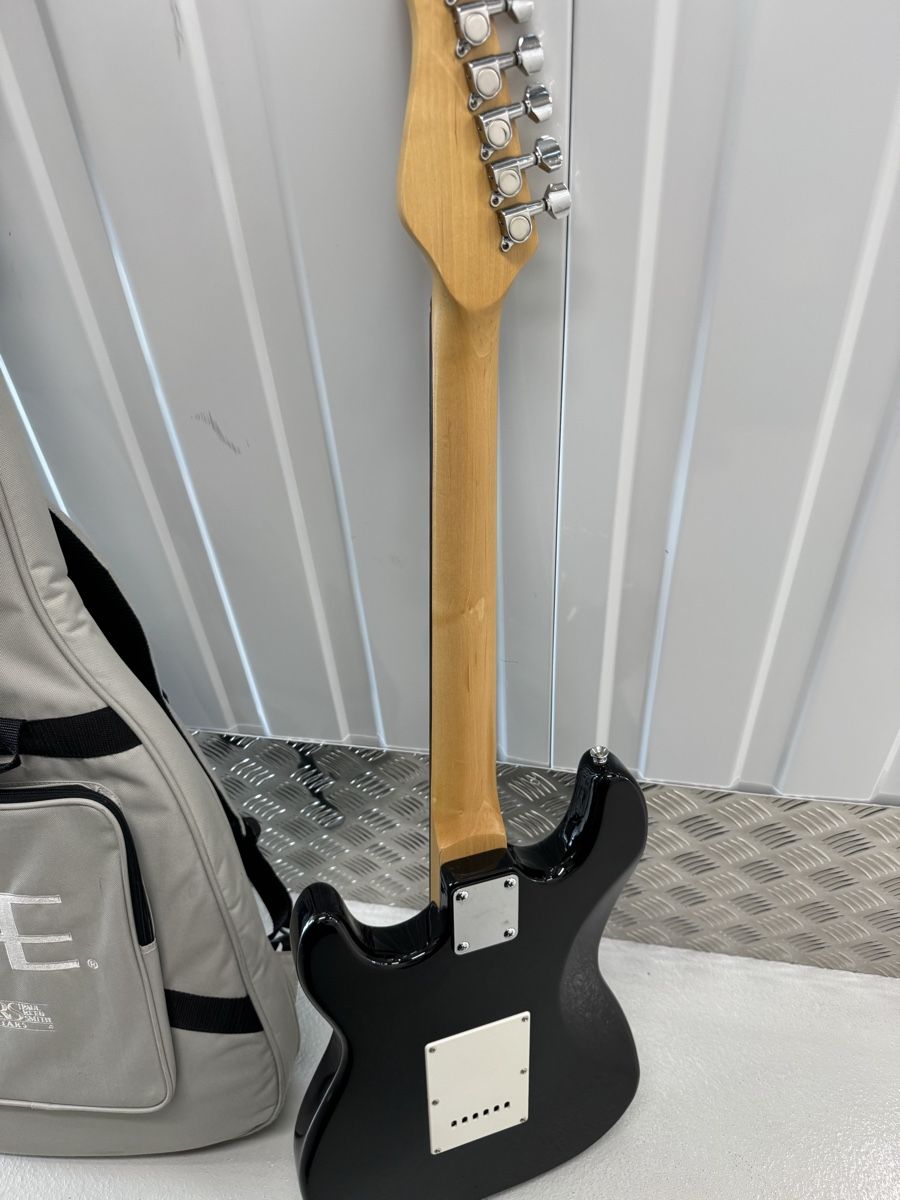 Strumenti musicali: Guitare Tenson strat – Usato da Corbeyrier venduto da ant_2r6l 5