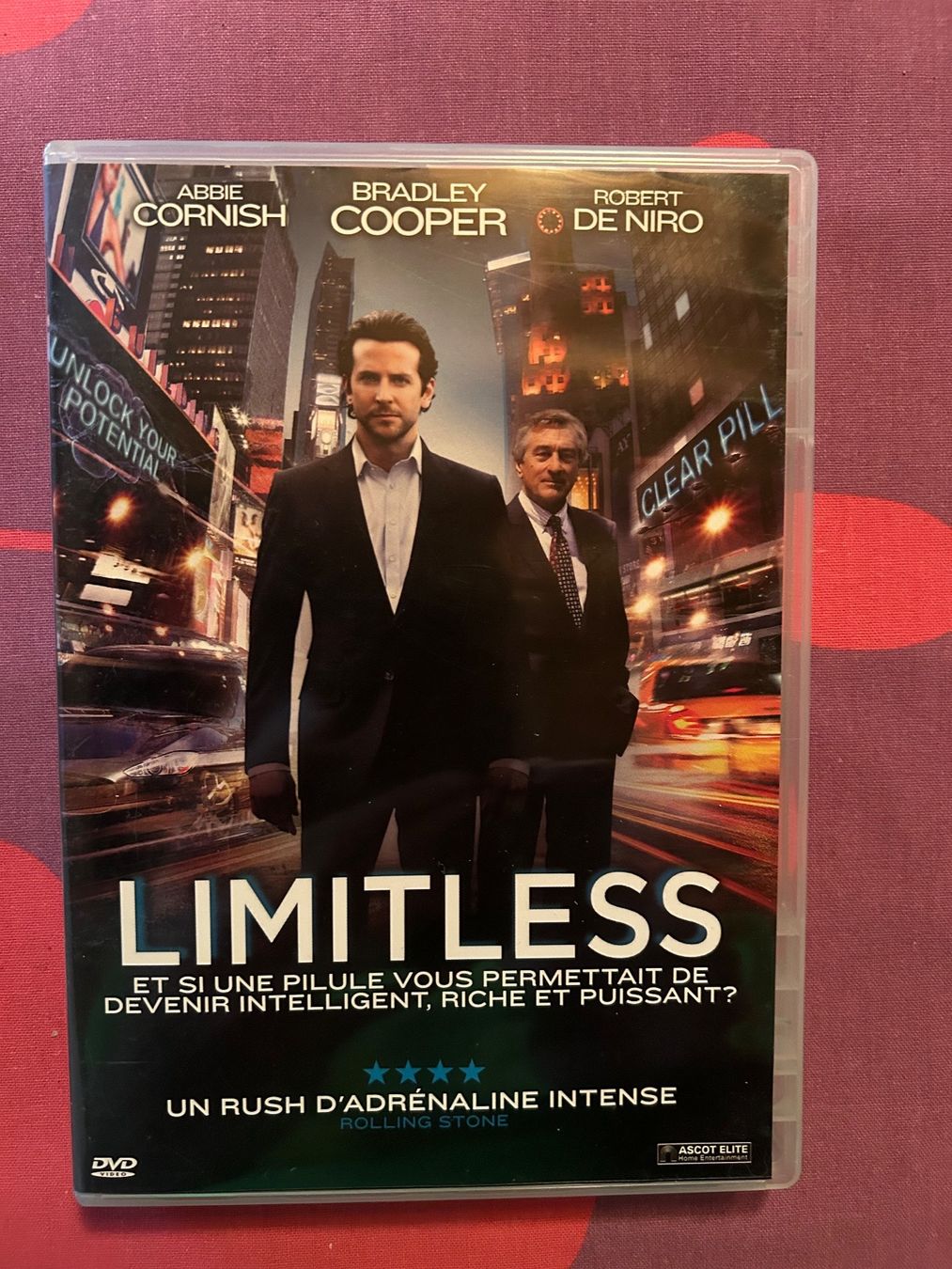 Alle DVDs: LIMITLESS – Gebraucht aus St-Cierges von Crisi53