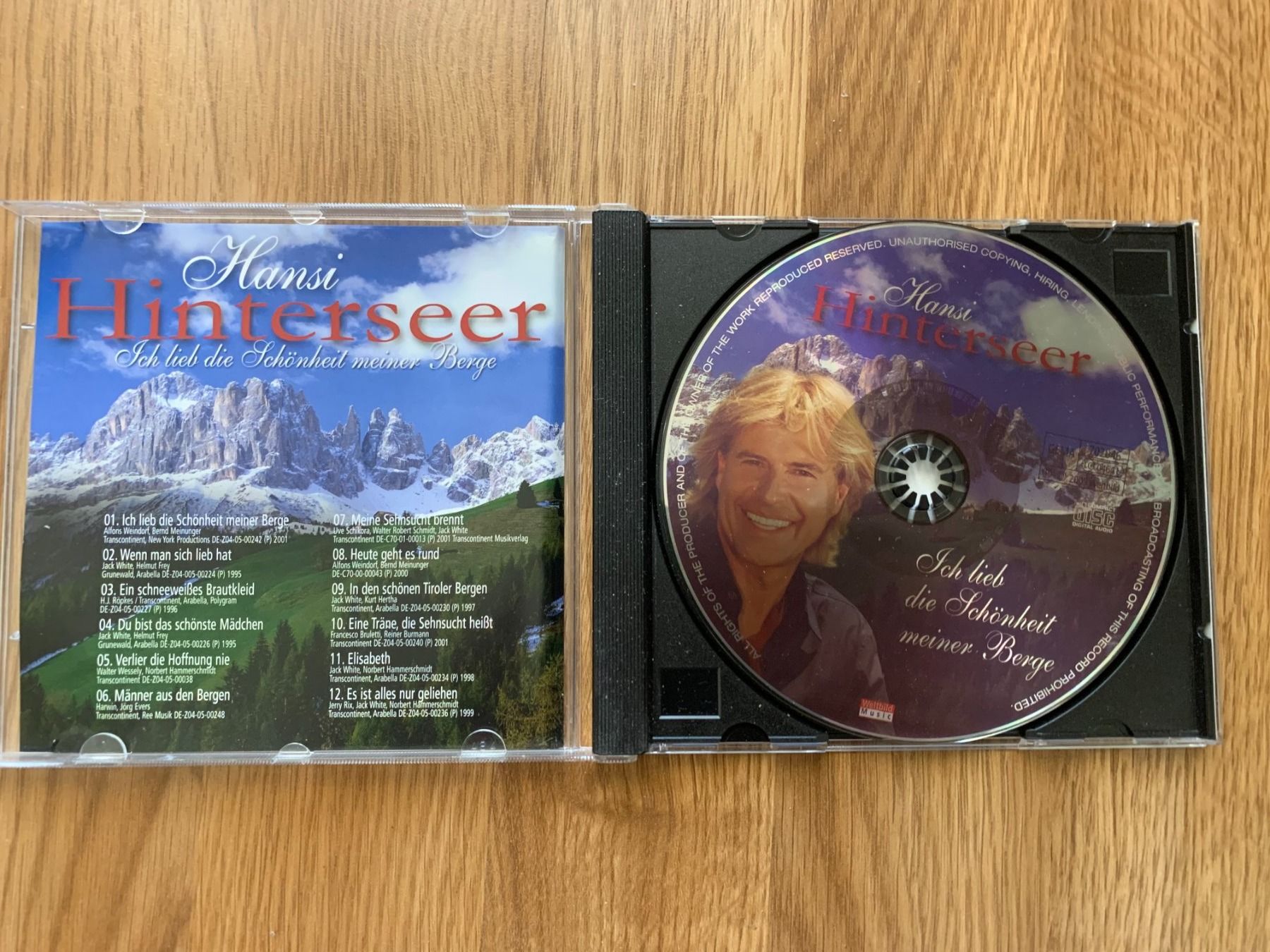 CD: 2 CD'S und 1 Box mit 3 CD's Hansi Hinterseer – Usato da Landquart venduto da interesse63 5
