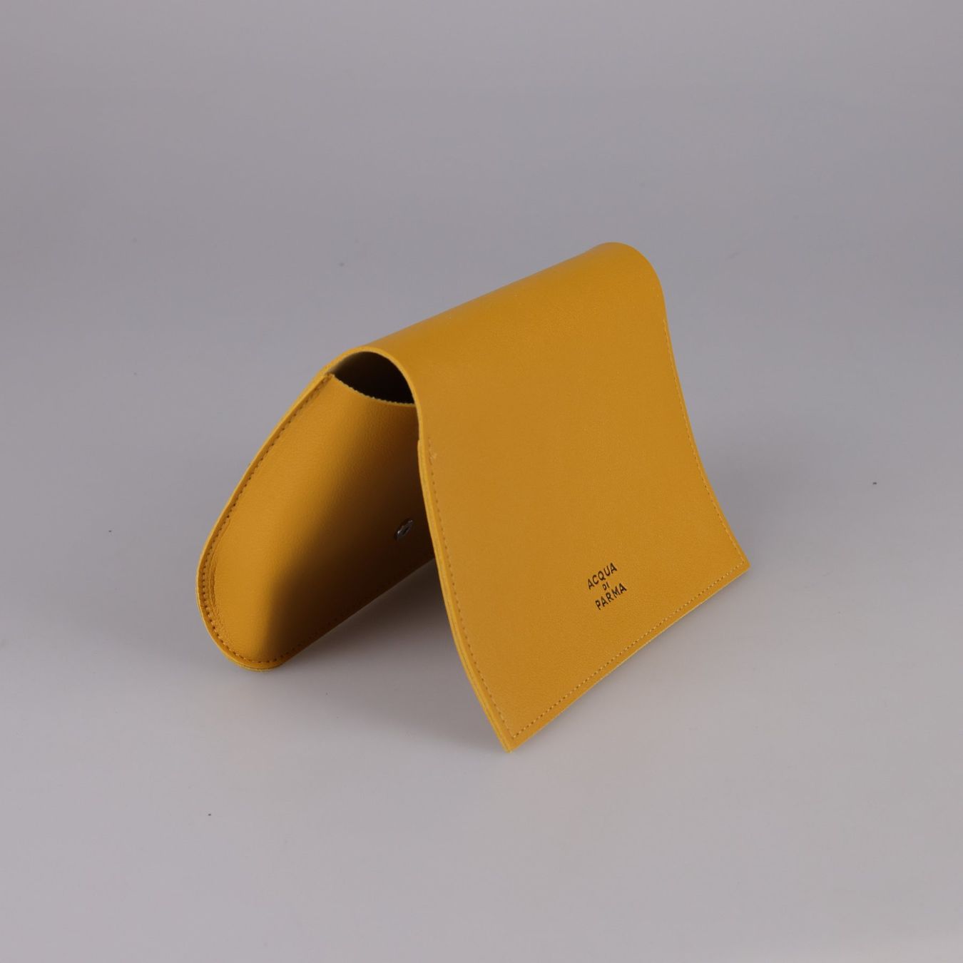 Acqua di parma Custodie per cosmetici: Kosmetiktasche von Acqua di Parma – Usato da Volketswil venduto da brockipfannenstil