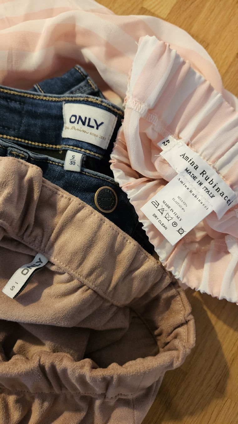 Lotti di vestiti: Damen Kleiderpaket Gr. S – Usato da Zürich venduto da mar_6fjp 5