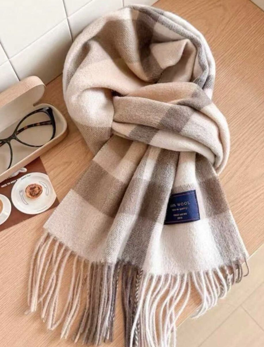 Foulard & Sciarpe: Écharpe 100% en laine – Nuovo e nell'imballaggio originale da Châtel-St-Denis venduto da Montclair_Swiss 6