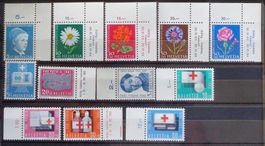 SUISSE: Des timbres neufs** des années 1944 à 2002, 3 photos
