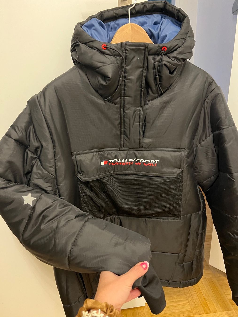 Tommy Hilfiger Giacche: TOMMY HILFIGER WINTERJACKE NEU GR S – Nuovo (secondo la descrizione) da Basel venduto da theo-g77