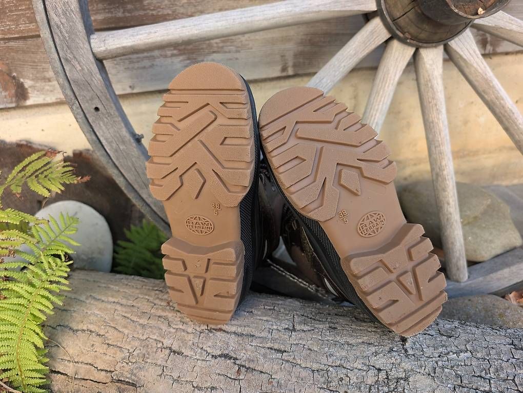 Chaussures femmes: Winterstiefel, Grösse 38 – D'occasion à Höri par Makumba2 2