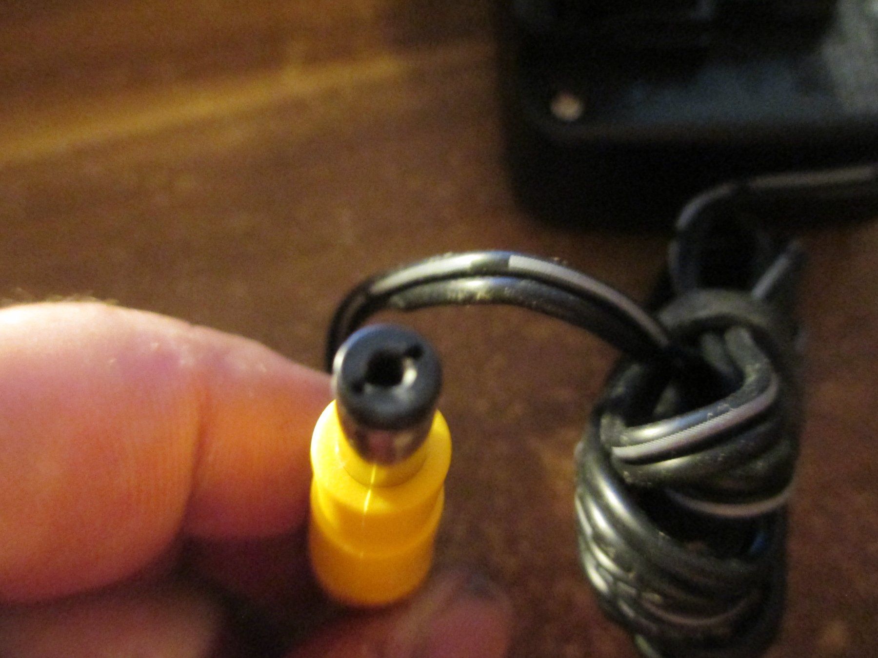 Sennheiser Unità & Adattatore: 1 Stück Sennheiser AC/DC Adapter – Nuovo e nell'imballaggio originale da Hasle LU venduto da Flamme6 3
