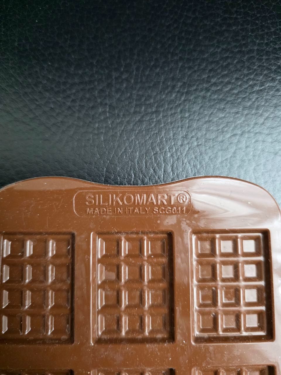 Teglie da forno: Silikon Form Mini Schokoladentafel / Gussform – Usato da Maur venduto da Edsch 1