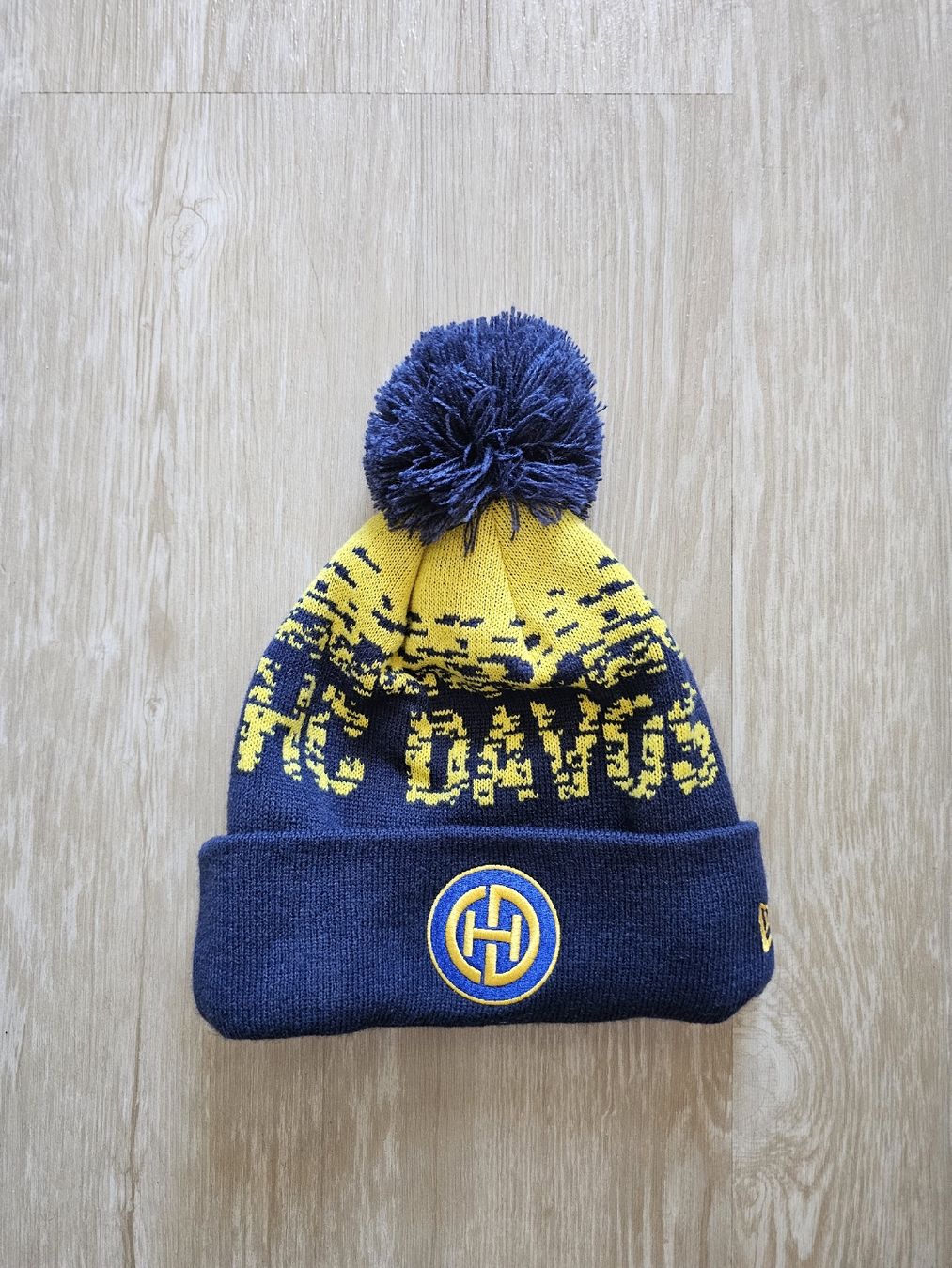 New Era Hüte, Mützen & Caps: HC Davos Spenglercup Wintermütze – Neu (gemäss Beschreibung) aus Zetzwil von robin_hirt