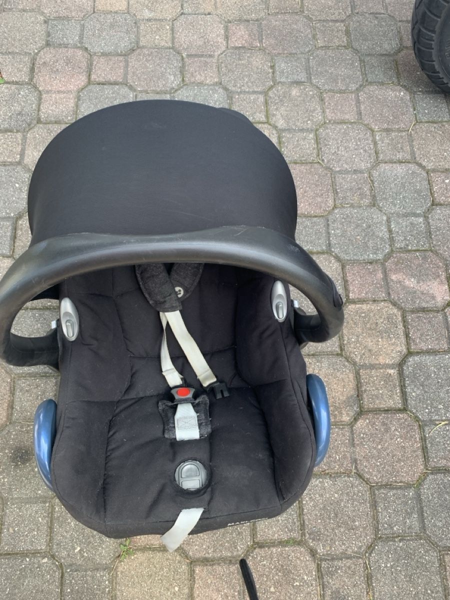 Maxi-Cosi Sièges auto: Maxi-Cosi gebraucht – D'occasion à Bonaduz par Schnueff0