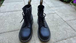 Dr. (Doc) Martens 8-Loch Boot, smooth Leather, Gr.42 wie neu