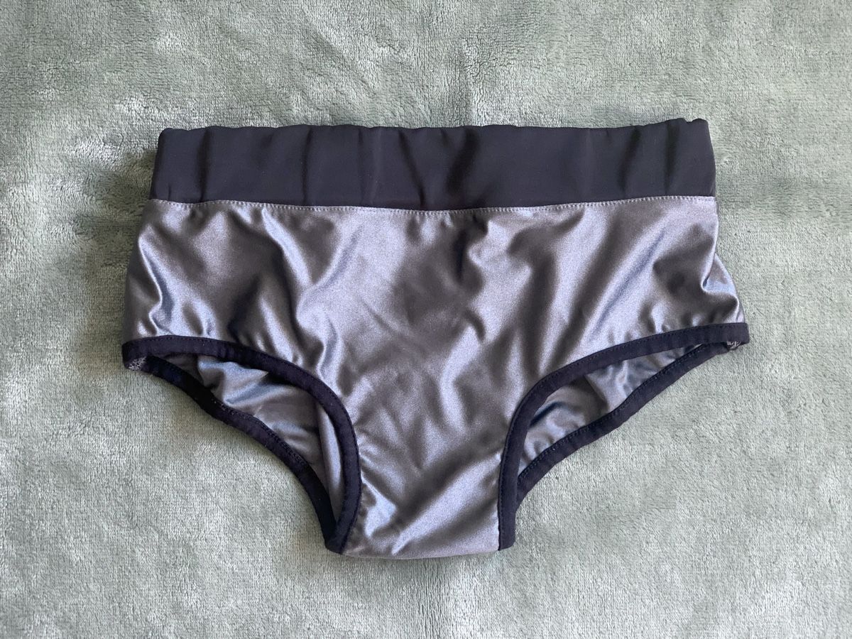 Badekleider & Bikinis: Bas pole dance 🌴Paradise Chick taille s  – Gebraucht aus Lausanne von Xiaoxi