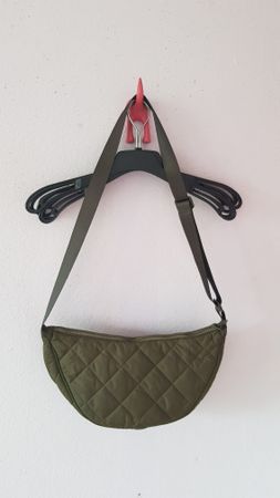 Sac bandoulière matelassé kaki