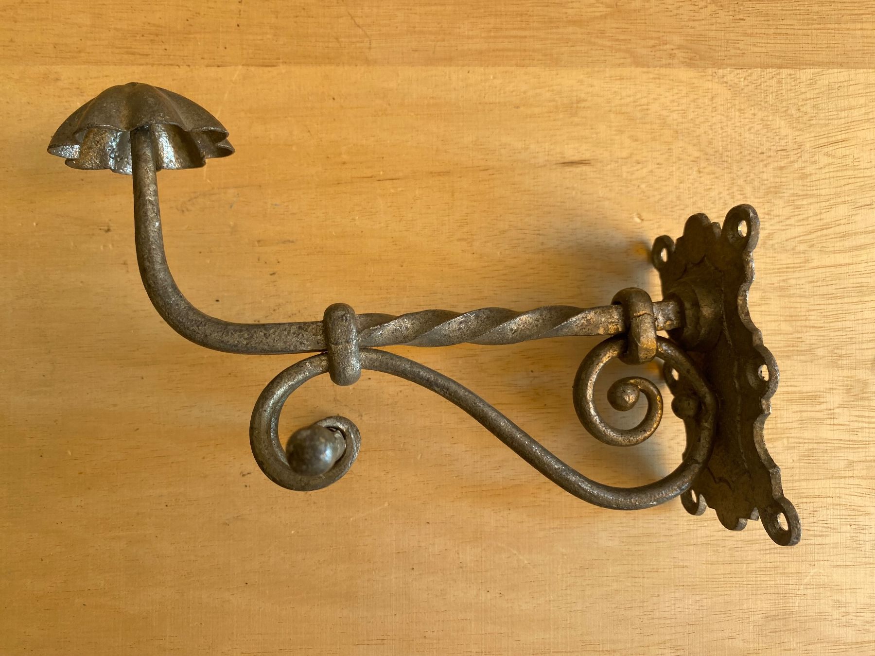 Eisenwaren: 3 antike Wandhaken - Vintage – Gebraucht aus Burgdorf von gre_2ftz