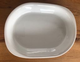 Weisse Auflaufform Porzellan. Oval  Pillivuyt France