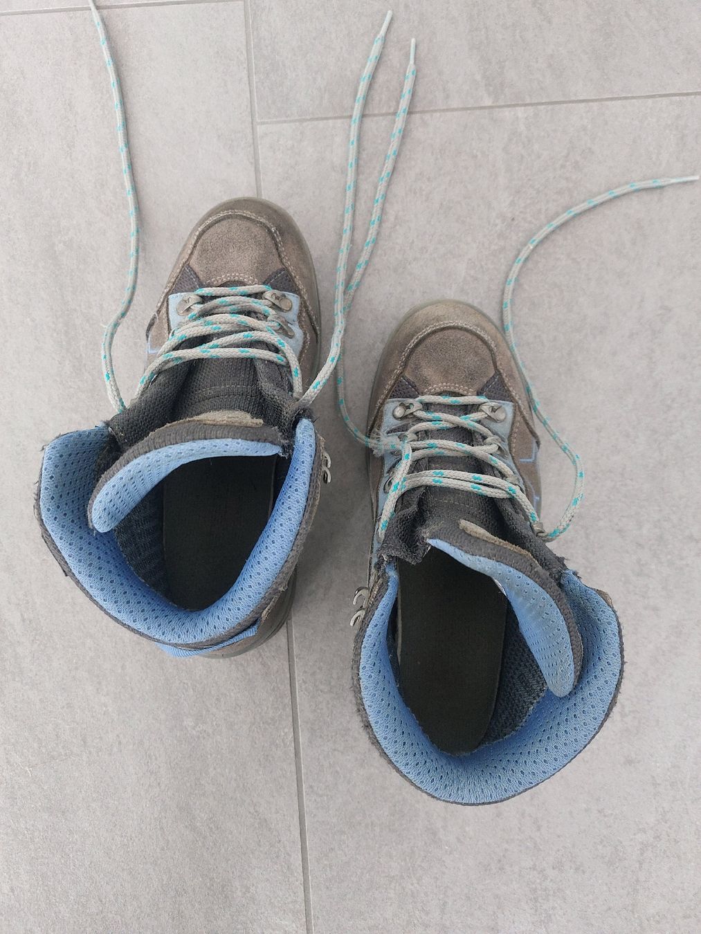Lowa Scarpe per ragazzi: Wanderschuhe Lowa Gr.36 – Usato da Kerns venduto da cenerentola01 3