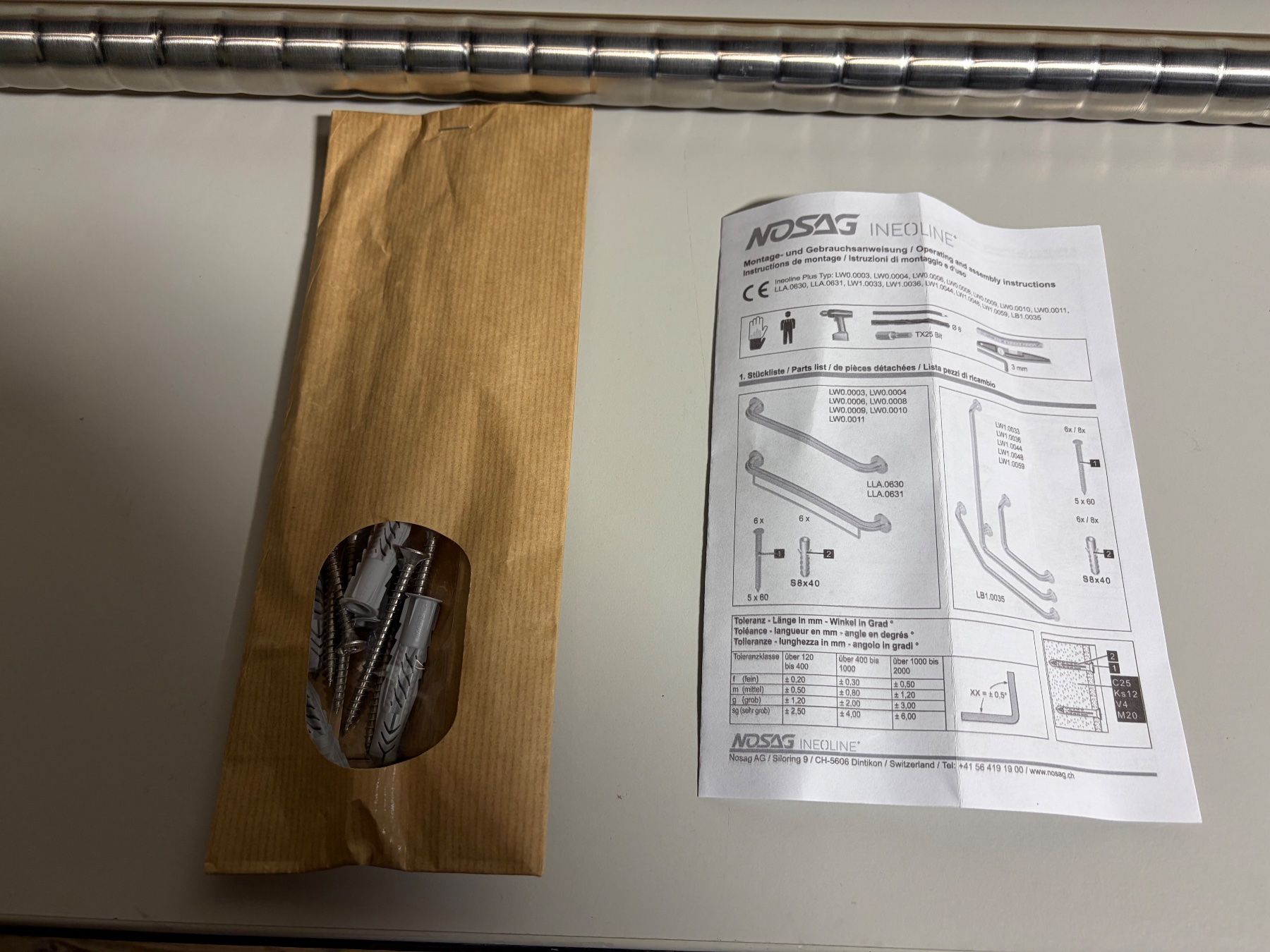 Supporti a parete: Neuer Haltegriff IneoLine plus, Nosag. 80 cm, barrierefrei – Nuovo e nell'imballaggio originale da Winterthur venduto da efant12 4