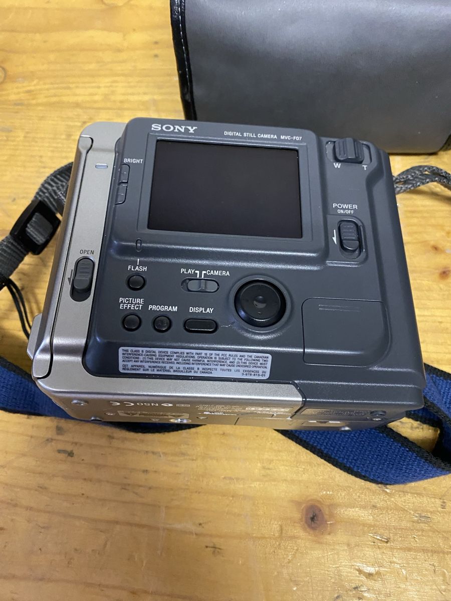 Sony Fotocamera: Sony Digital Mavica – Difettoso da Luzern venduto da Harikan 1