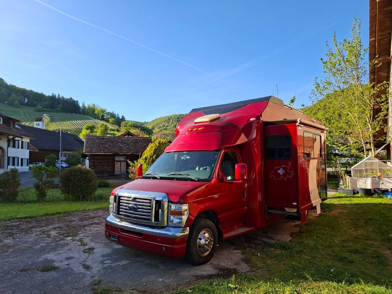 Winnebago Veicoli da campeggio: Winnebago Aspect Ford Super Duty – Usato da Selzach venduto da greddy101 3