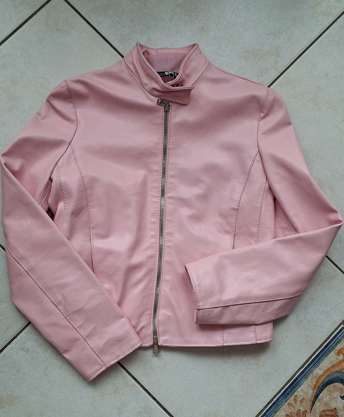 Giacche: Veste courte cuir rose 36 – Usato da St-Triphon venduto da Jldr0 3