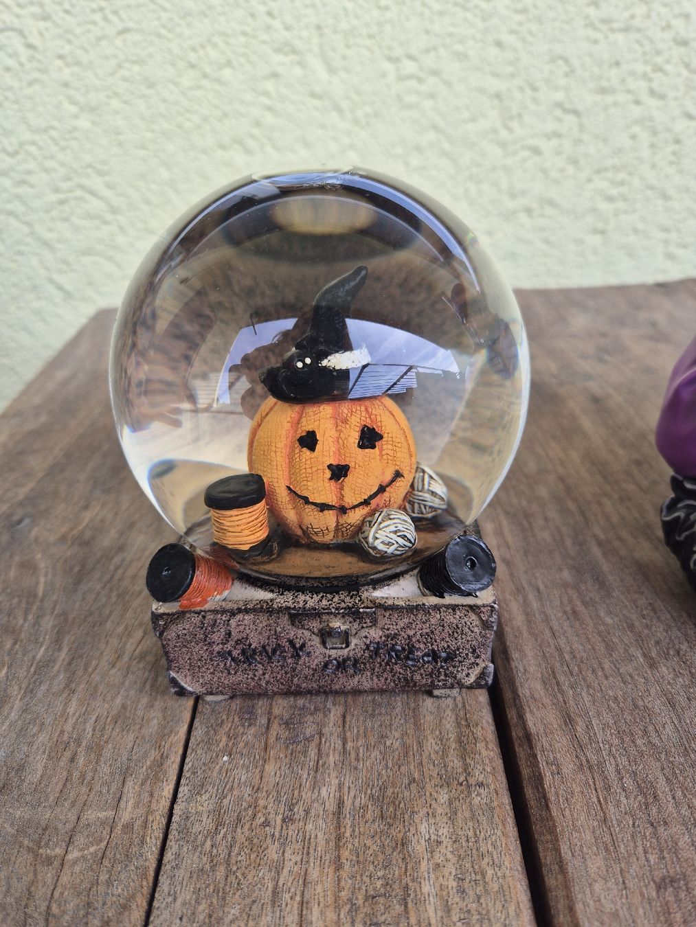Tutte le decorazioni: Halloween Snow Globe x3  Graveyard/ Fortune Teller / Pumpkin – Usato da Zürich venduto da mrs_kz6n 1