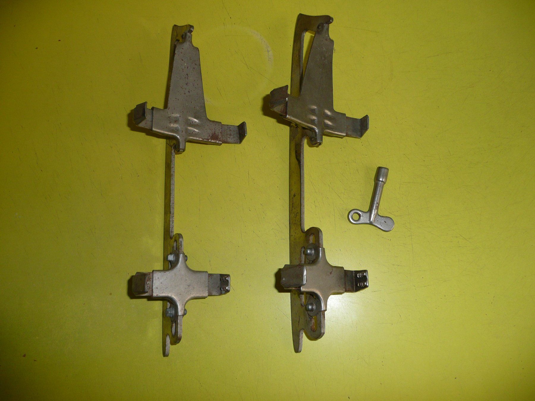 Pattini da ghiaccio: Schlittschuhe antik – Usato da Biel/Bienne venduto da pullax 2