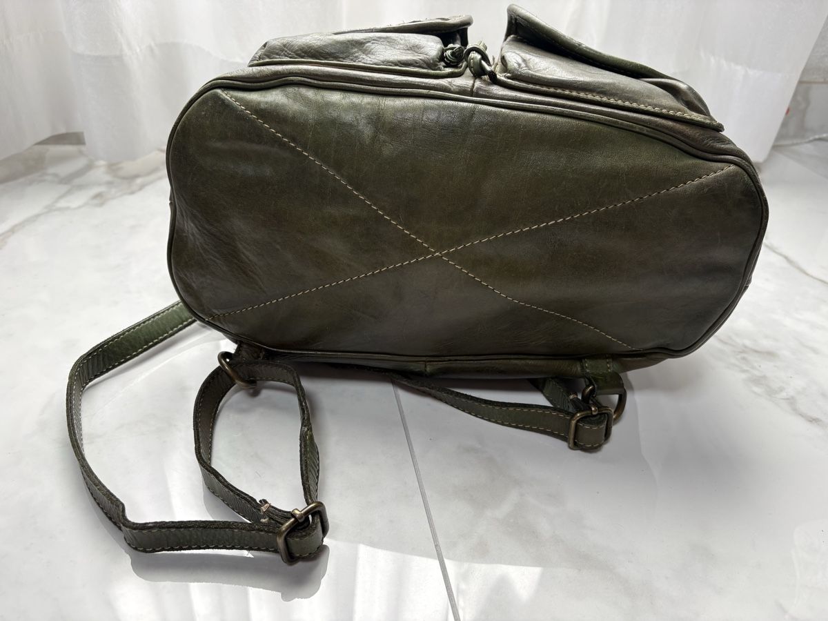 Zaini: Olivgrüner Lederrucksack  – Usato da Estavayer-le-Lac venduto da Mimmy02 3