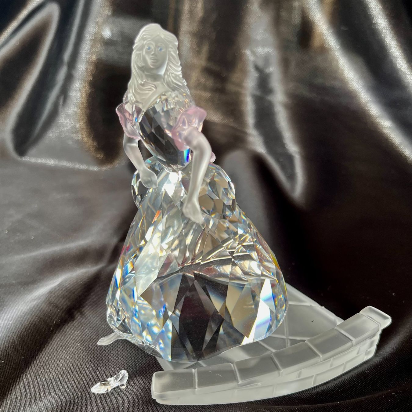 Swarovski Figuren: Swarovski Cinderella / Aschenputtel – Gebraucht aus ST. GALLENKAPPEL von EliB