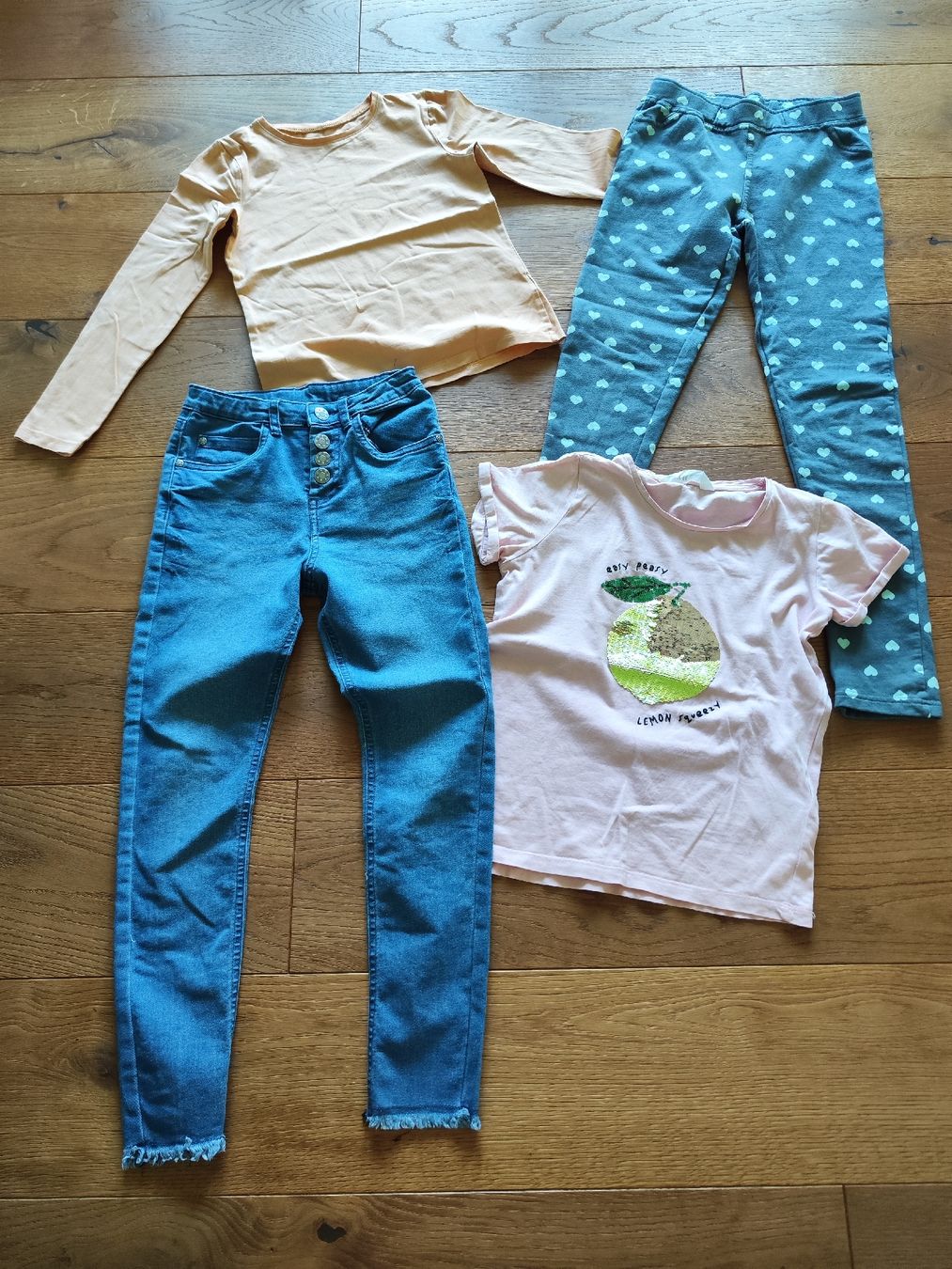 Lotti & Set di vestiti: Mädchen Kleider Paket Grösse 134, 134/140 – Usato da Kriens venduto da Xonox 3