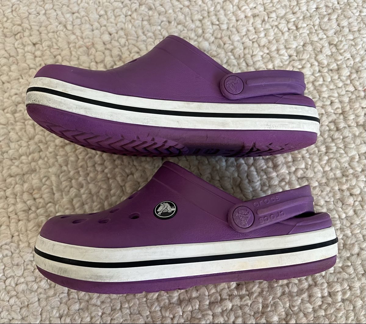 Crocs Schuhe für Mädchen: Crocs J2 / 33-34 – Gebraucht aus Genthod von Bilibi 3