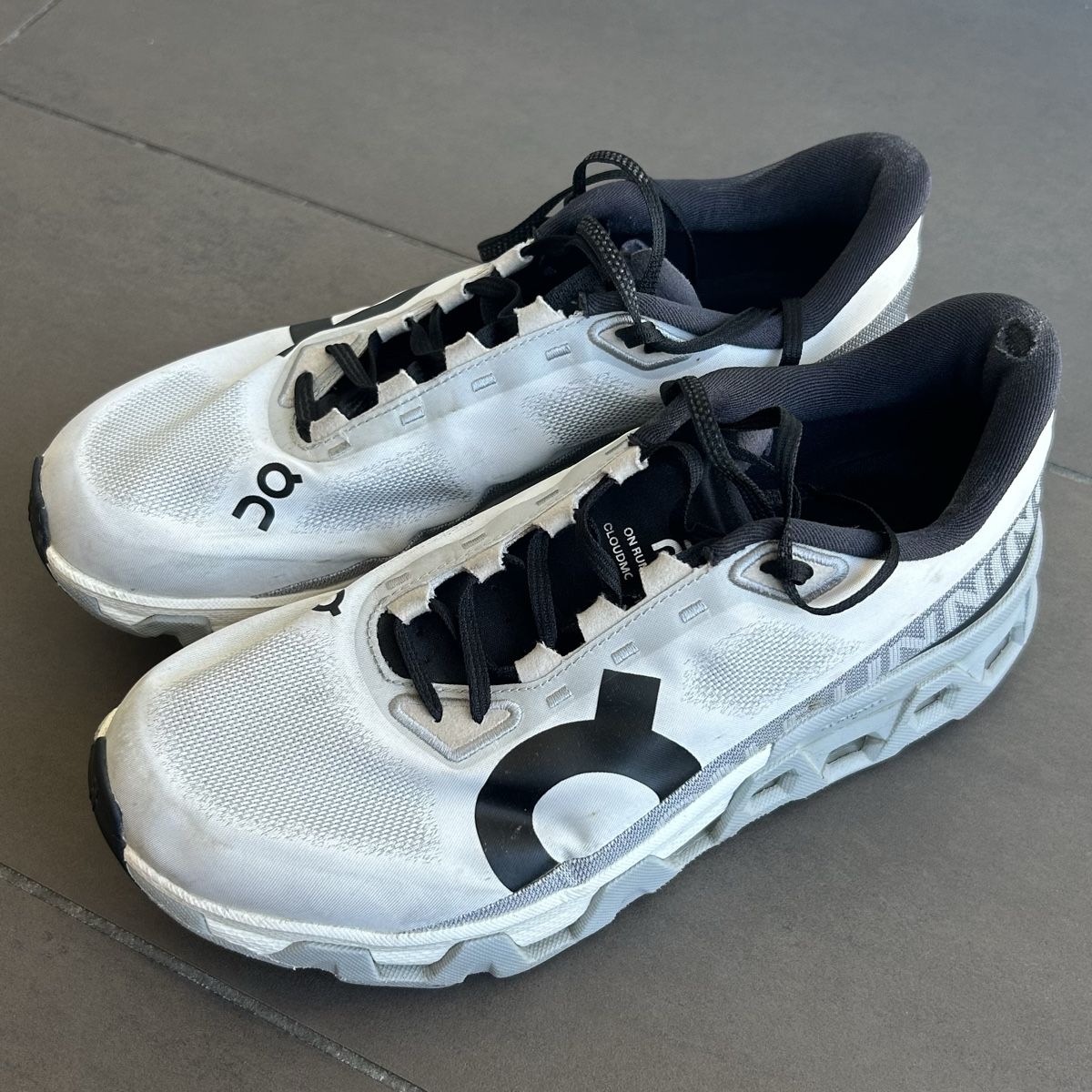 On Herrenschuhe: Cloudmonster Hyper EU44 – Gebraucht aus Bottmingen von a_kings 4