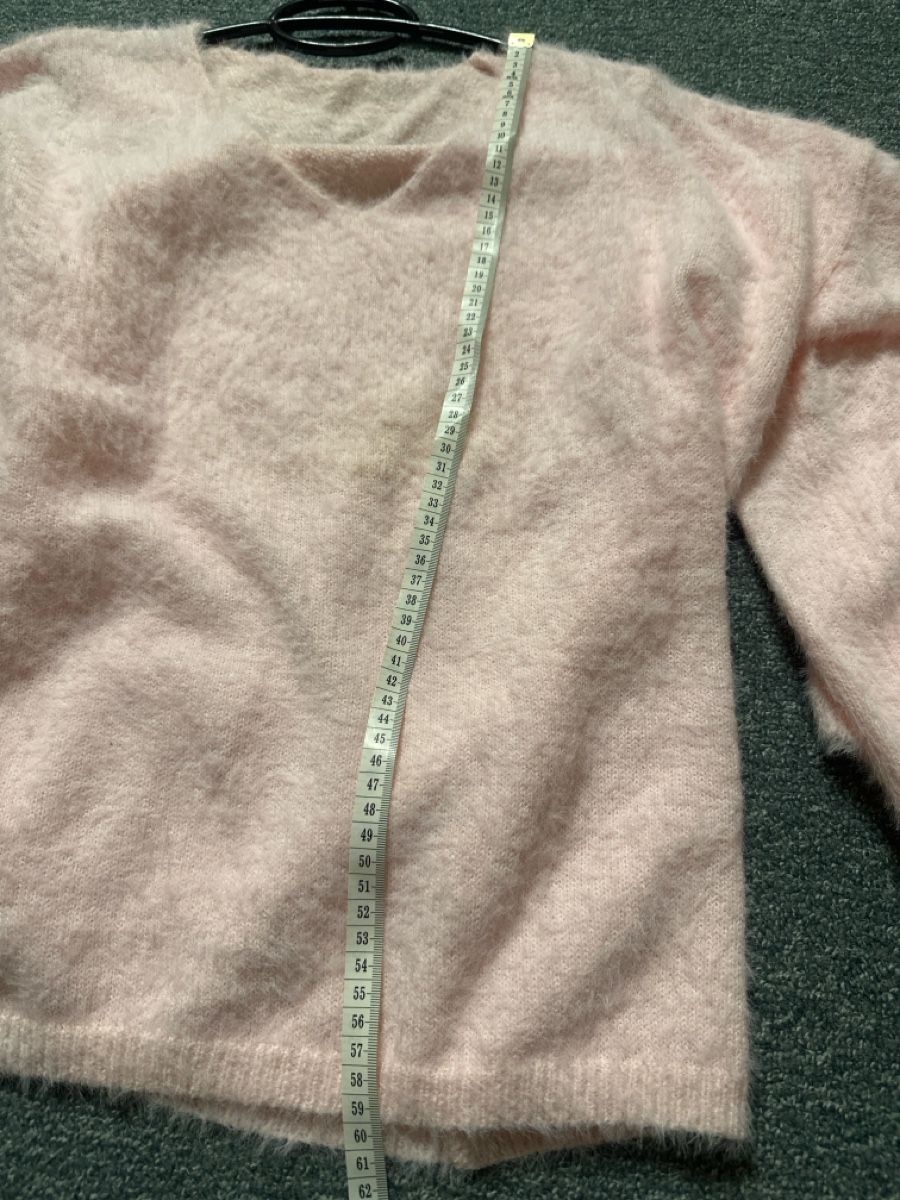 Pullover & Sweatshirts: Damen Pullover flauschig  V-Ausschnitt rosa – Neu und originalverpackt aus Baltschieder von YmroBe 1