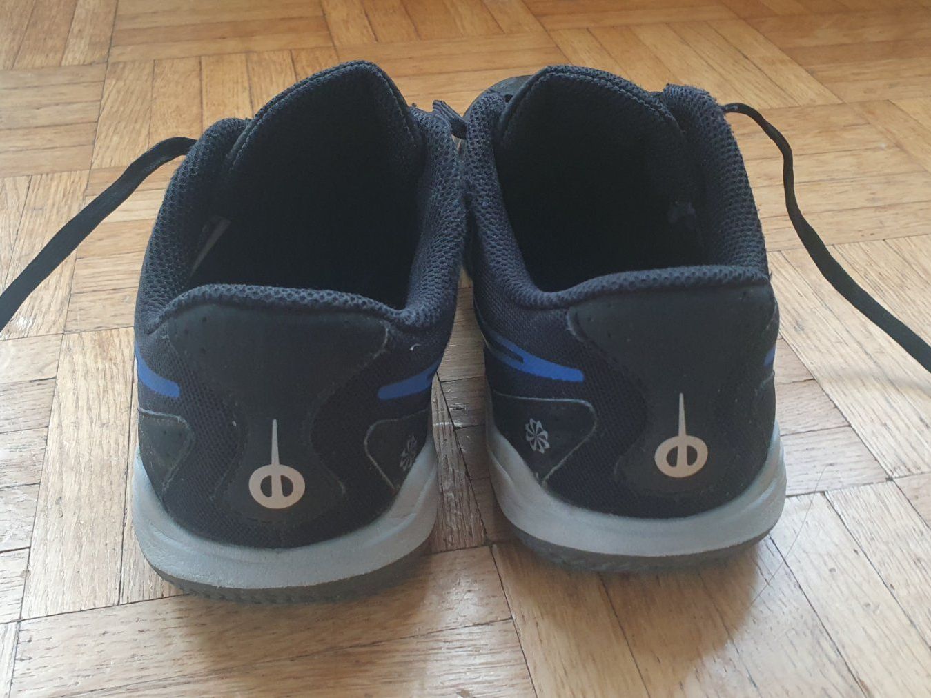 Nike Scarpe per ragazzi: Nike JR Tiempo LEGEND 10 ACADEMY – Usato da Zürich venduto da Kadija6 5