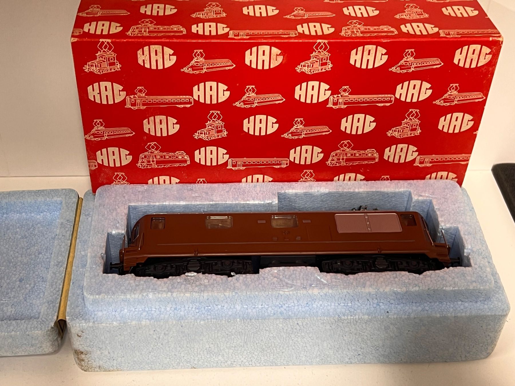 Hag Modellini di ferrovie: Hag Nr.180 Re 4/4 BLS AC Analog – Nuovo (secondo la descrizione) da Geroldswil venduto da TopTrain54 7