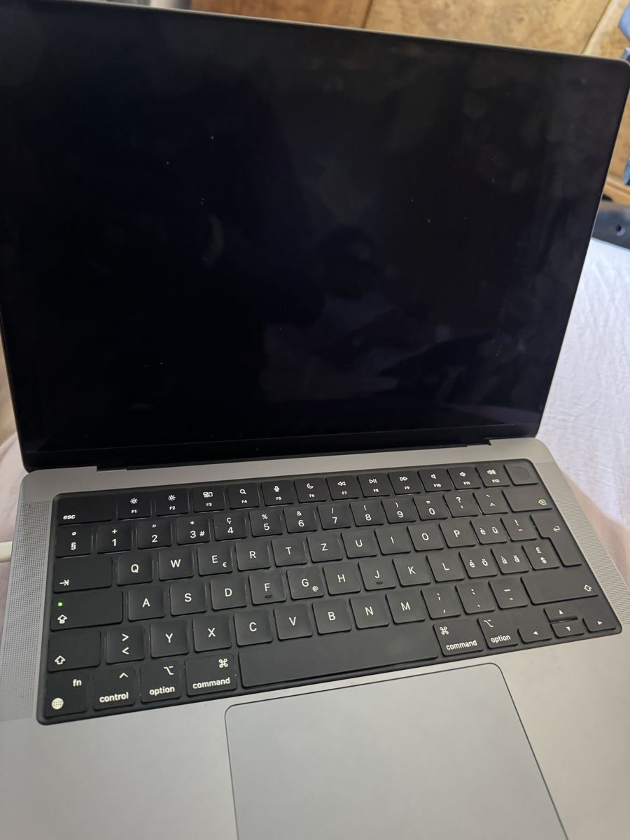 Apple Notebook: Apple MacBook Pro A2442 gris sidéral – Difettoso da Biel/Bienne venduto da Baol1 2