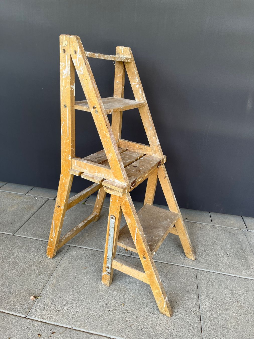 Chaises: Trittleiter/Stuhl Holz – D'occasion à Oberuzwil par lofici 1