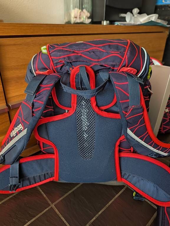 Borse & Zaini: Ergobag Schulthek Set – Usato da Lindau venduto da sar_x7yl 1