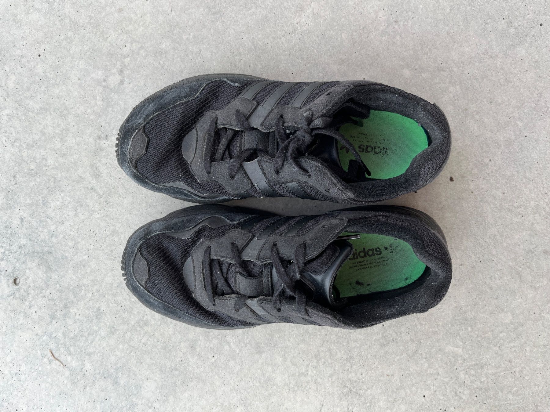 Adidas Damenschuhe: Adidas Schuhe – Gebraucht aus Emmenbrücke von sssssara 2