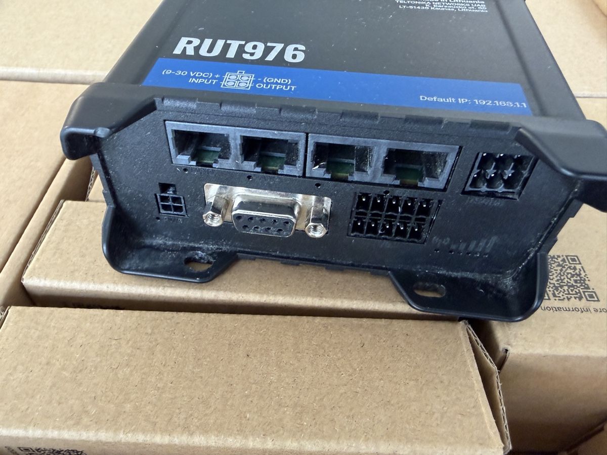 Teltonika Modem & Router: Teltonika Rut976 gebraucht  – Usato da Wettingen venduto da vikivi 1