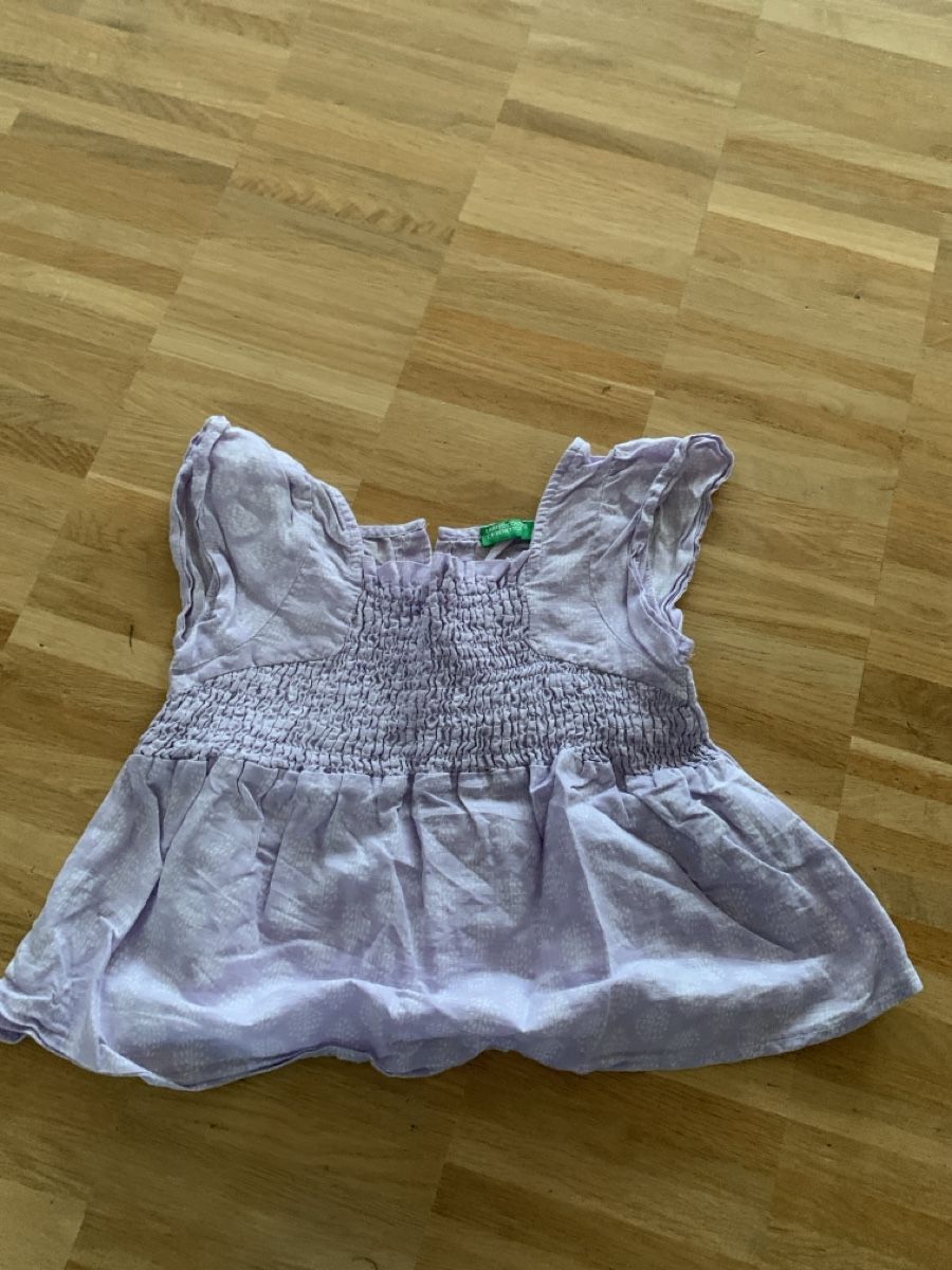 Benetton Camicette, T-shirt & Top: Bennetton T-Shirt 122 – Usato da Sissach venduto da Hippo200