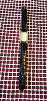 Damen Armbanduhr LK Goldfarben mit Steinen Quartz Lederband