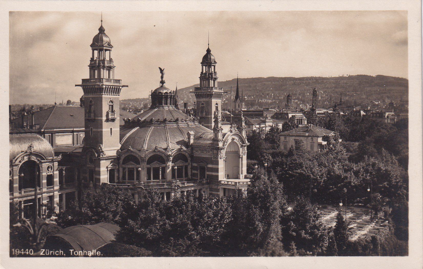 Ansichtskarten: Zürich Tonhalle – Gebraucht aus Cormoret von Pascalll2001