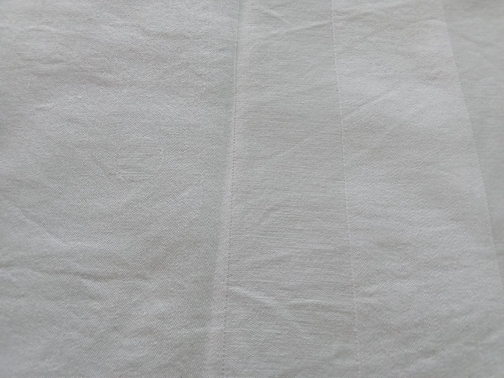 Autre linge de table: LEINEN DAMAST TISCHDECKE – D'occasion à Muri BE par Alk 2