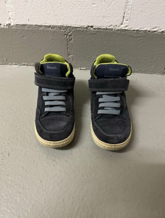 Bench Chaussures garçon: Kinder Schuhe Grösse 28 – D'occasion à Zürich par zd_1965