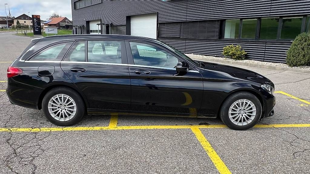 Automobili: Mercedes C200 – Usato da Estavayer-Le_Gibloux venduto da kelko 6